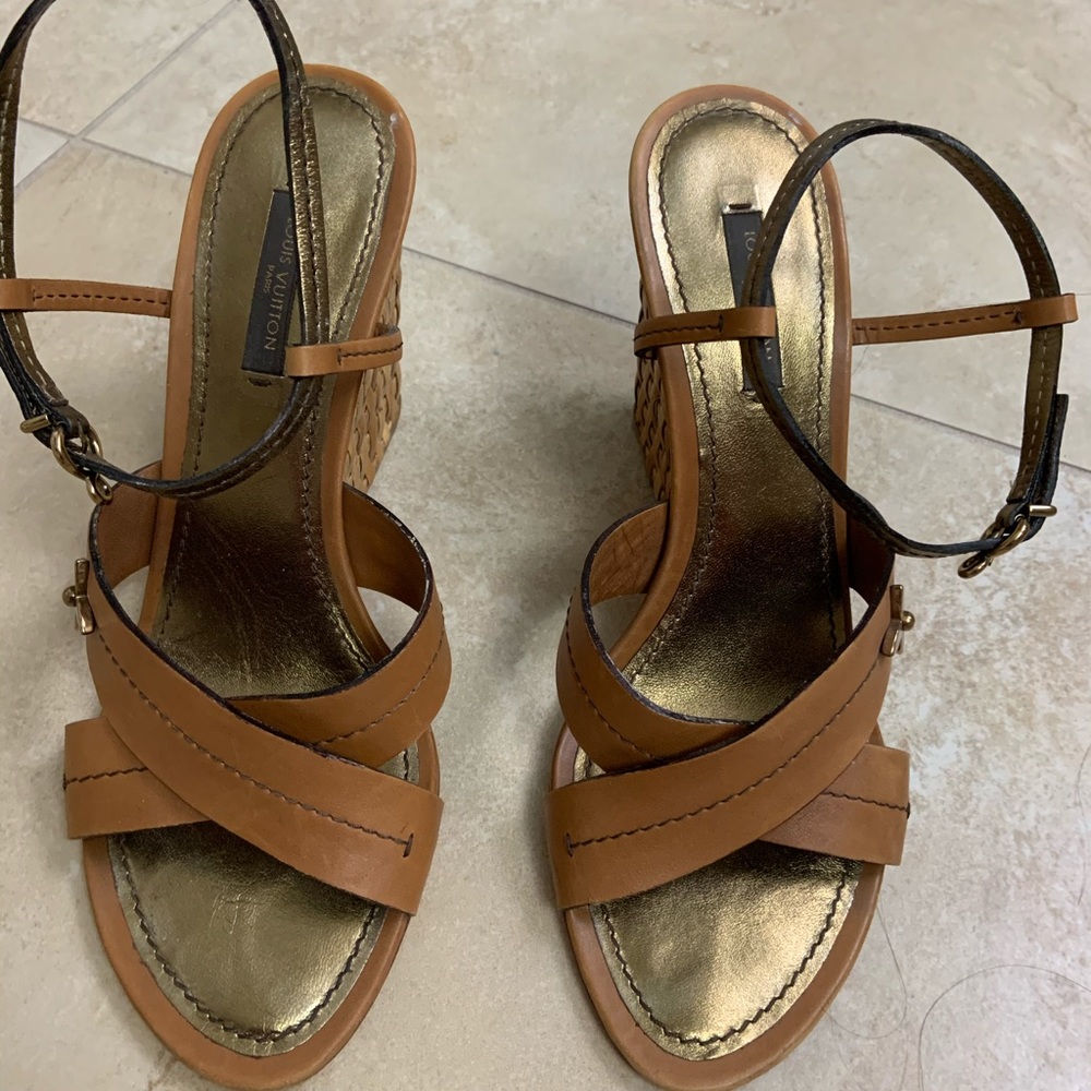 Louis Vuitton wedge Sandals size 7